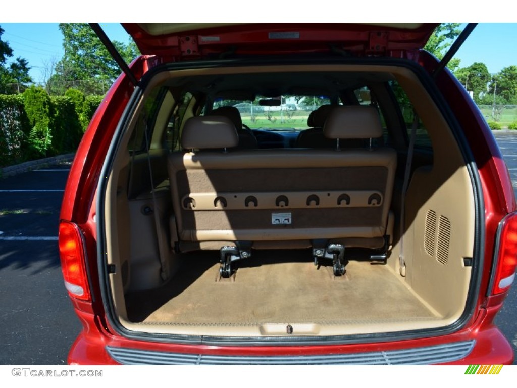 2000 Chrysler Town & Country LXi Trunk Photos