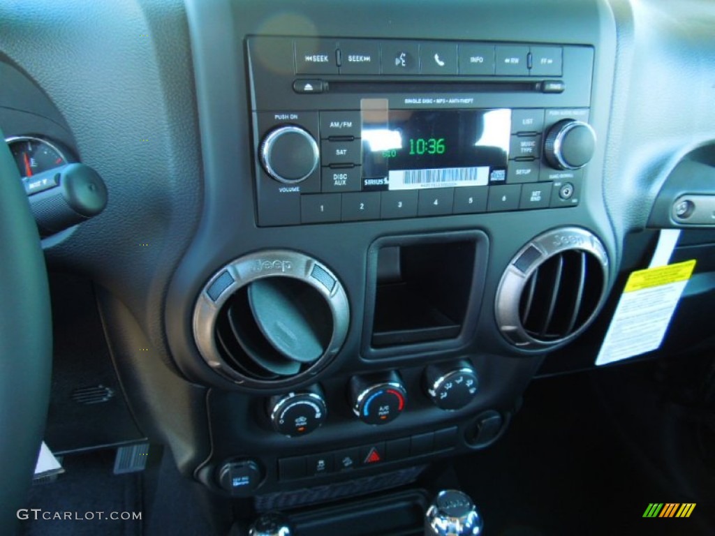 2012 Wrangler Sport 4x4 - Black Forest Green Pearl / Black photo #12