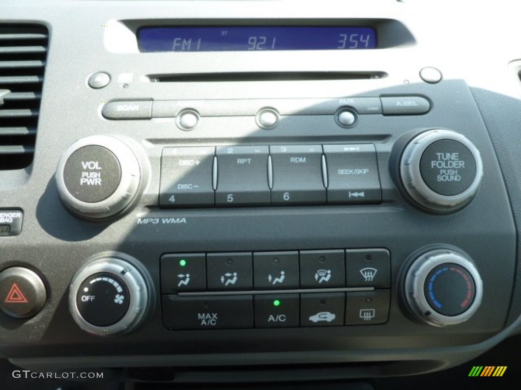 2010 Honda Civic LX Sedan Controls Photo #67216526