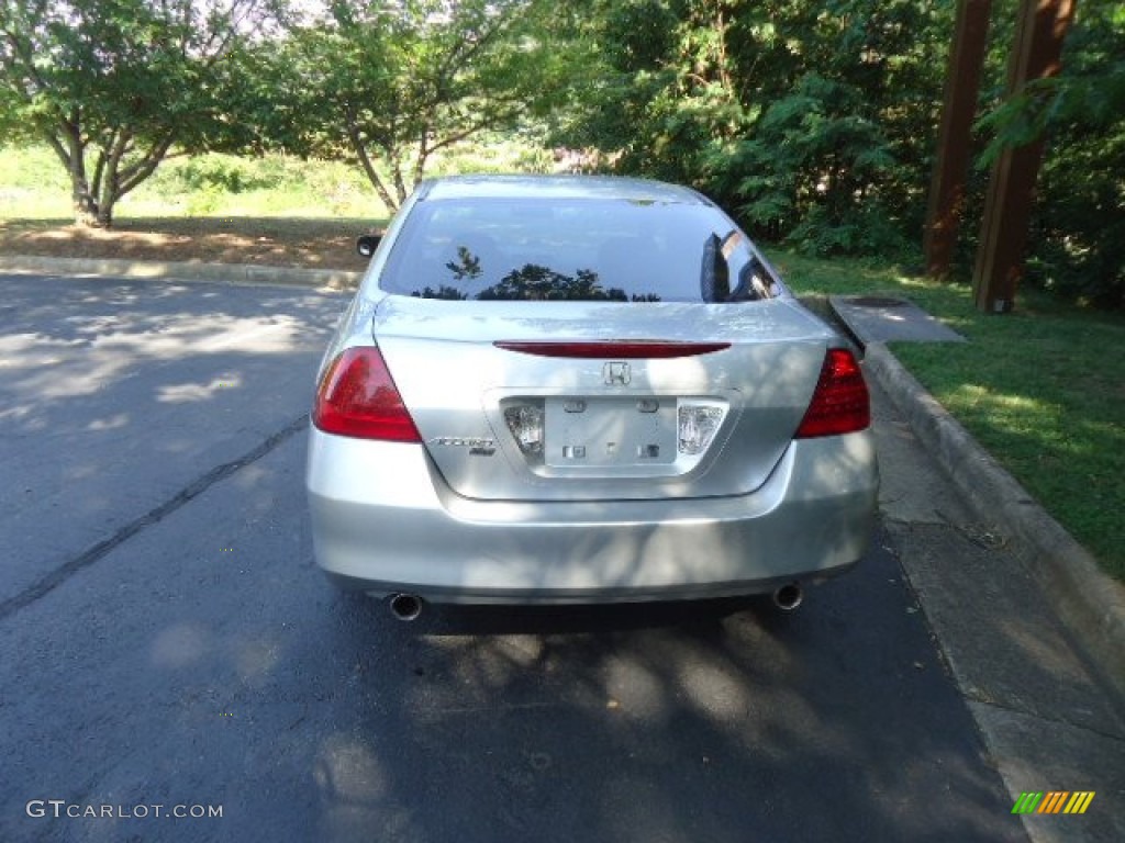 2006 Accord LX V6 Sedan - Alabaster Silver Metallic / Black photo #6