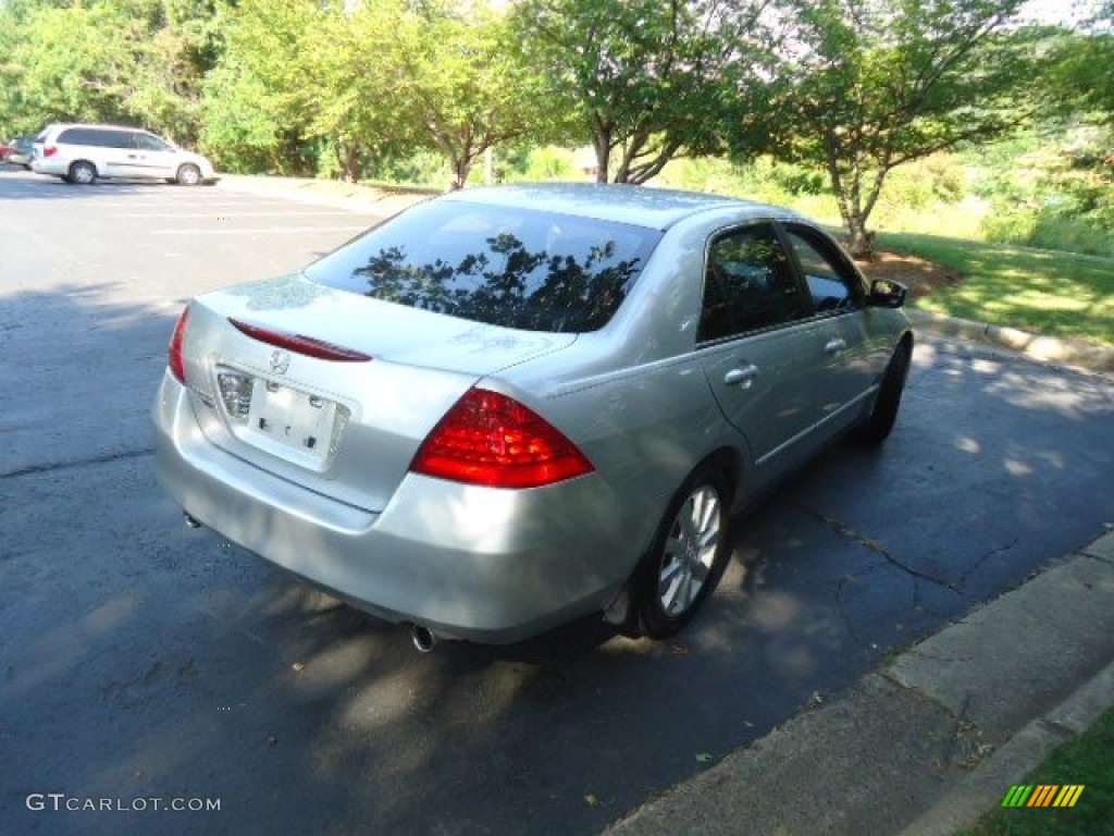 2006 Accord LX V6 Sedan - Alabaster Silver Metallic / Black photo #7