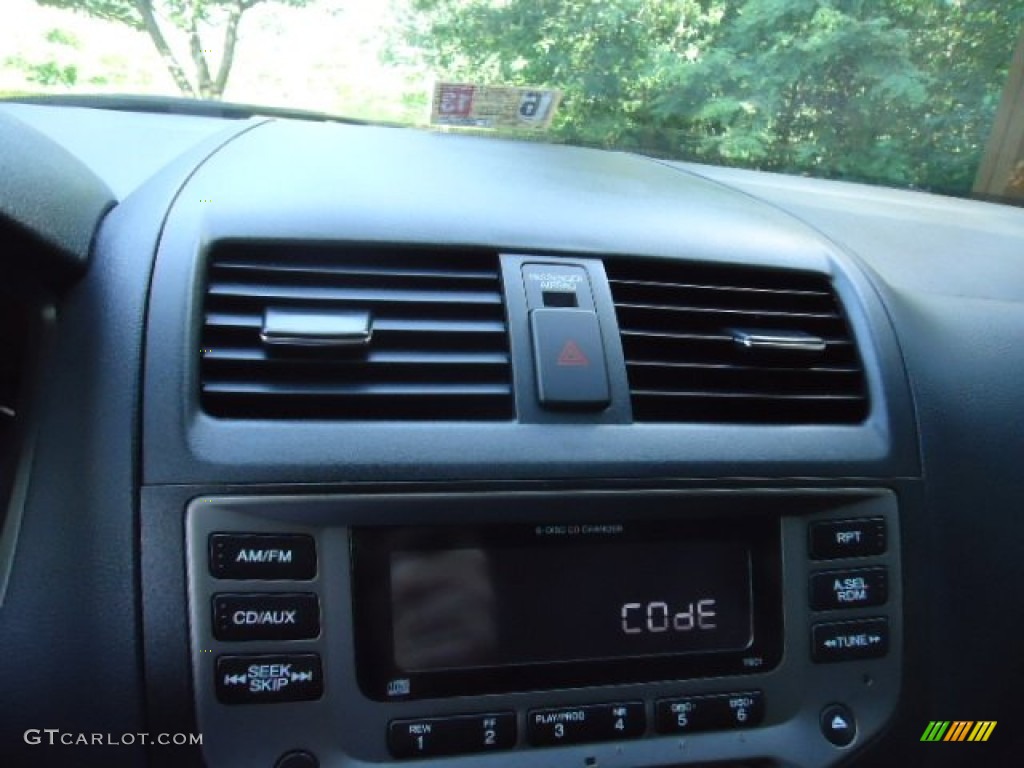 2006 Accord LX V6 Sedan - Alabaster Silver Metallic / Black photo #17