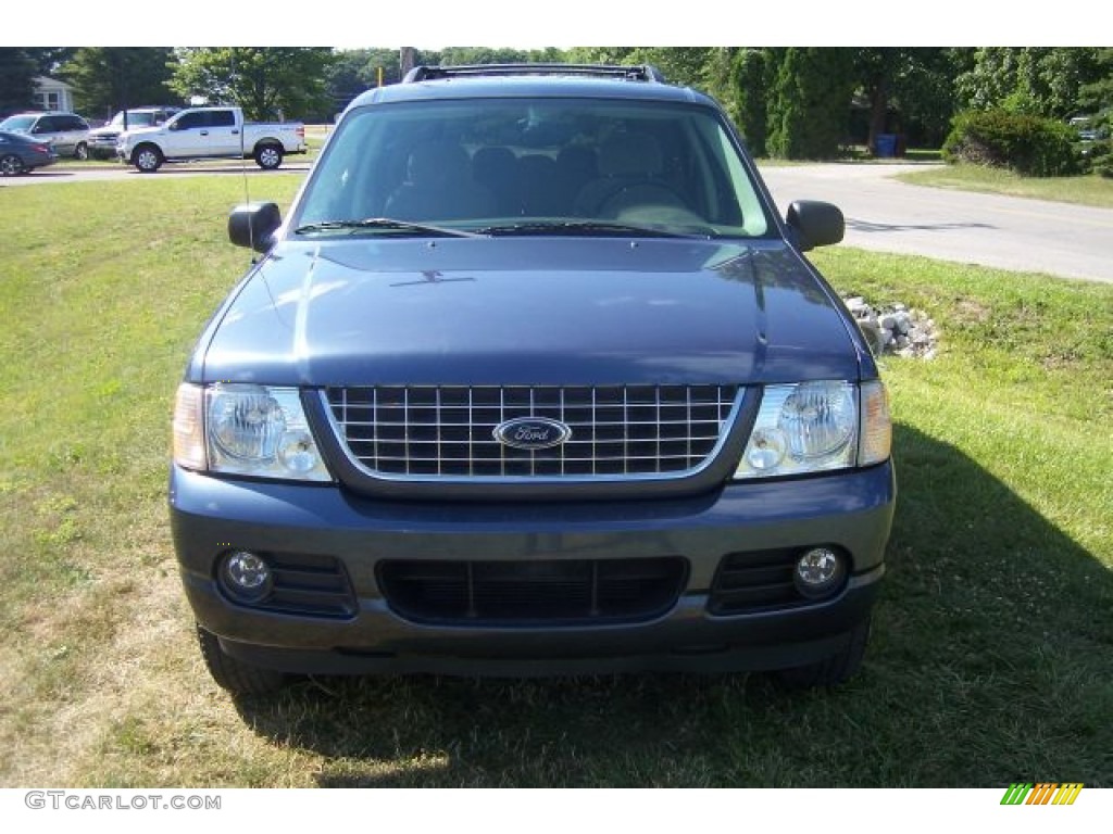 2004 Explorer XLT 4x4 - Medium Wedgewood Blue Metallic / Graphite photo #2