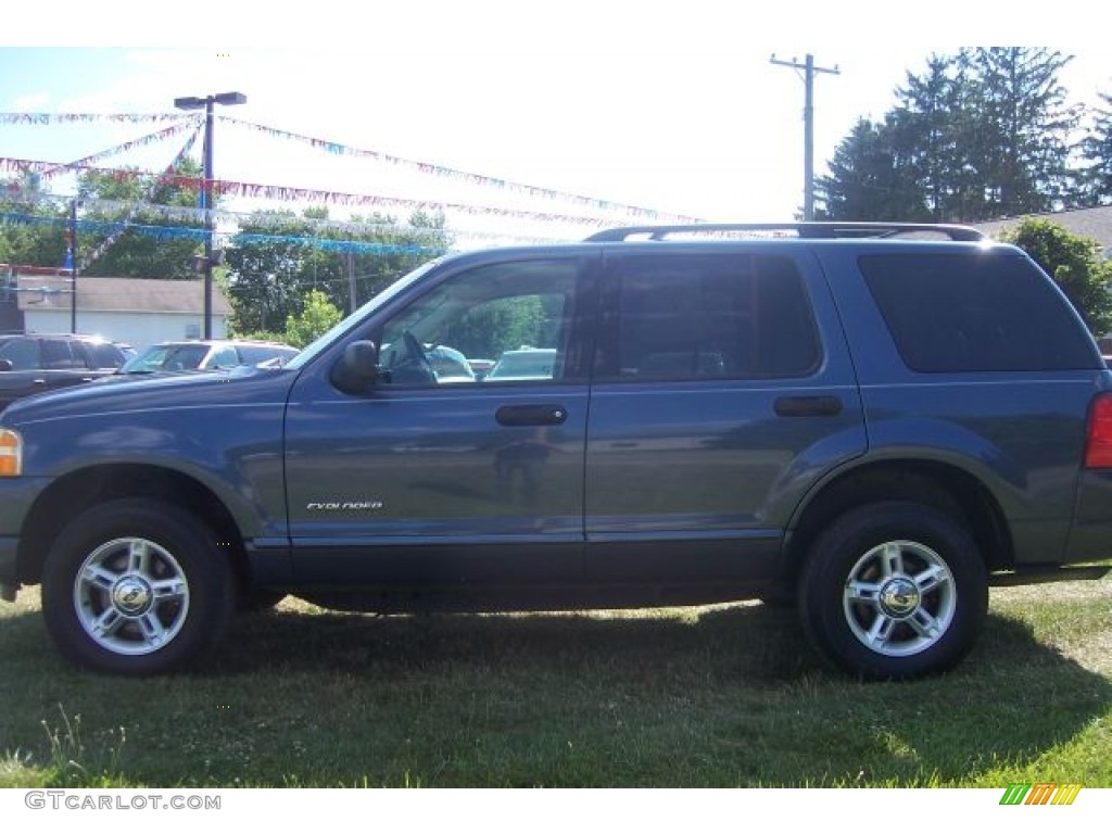 2004 Explorer XLT 4x4 - Medium Wedgewood Blue Metallic / Graphite photo #5