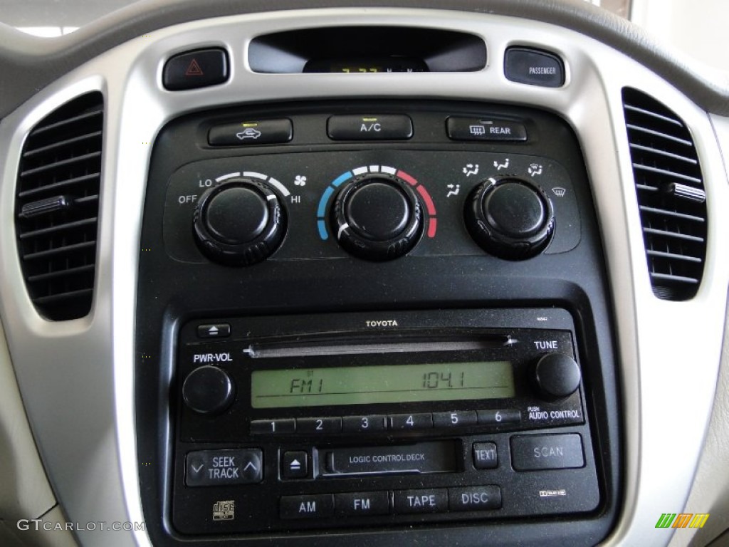 2004 Toyota Highlander I4 Controls Photo #67220940
