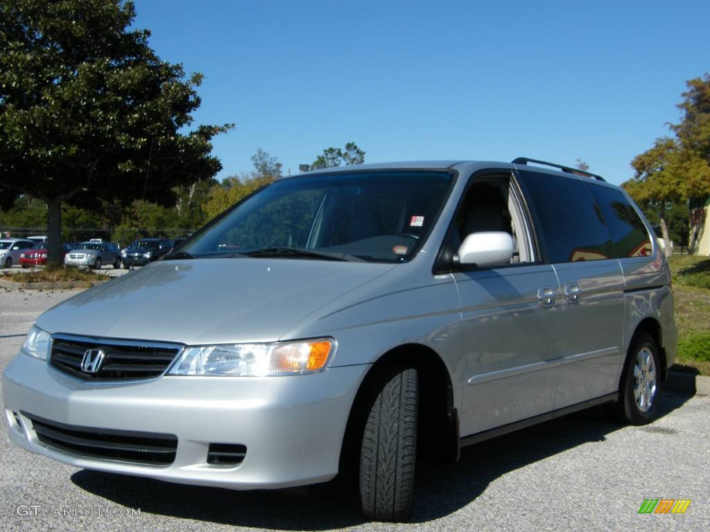 Starlight Silver Metallic Honda Odyssey
