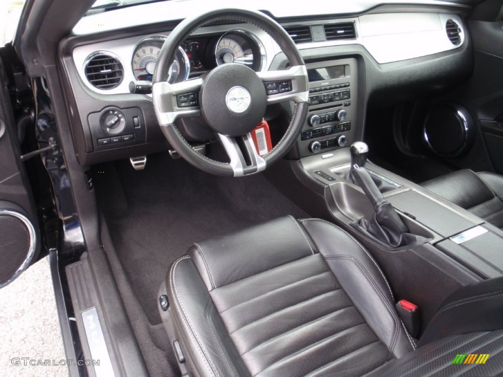 Charcoal Black Interior 2010 Ford Mustang GT Premium Coupe Photo #67223694