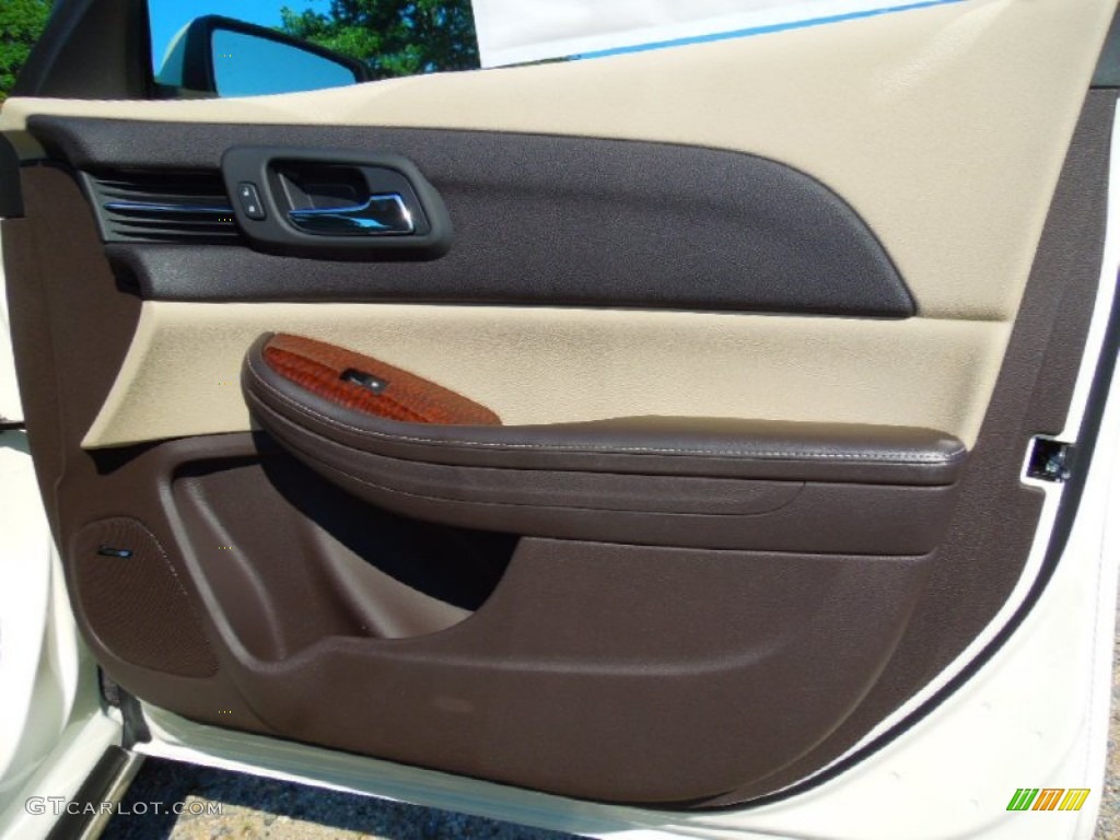 2013 Chevrolet Malibu ECO Cocoa/Light Neutral Door Panel Photo #67225215