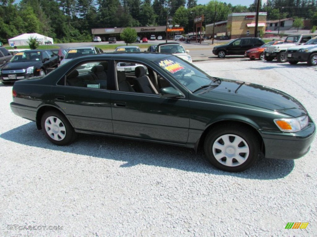 2000 Camry LE - Woodland Pearl / Gray photo #2