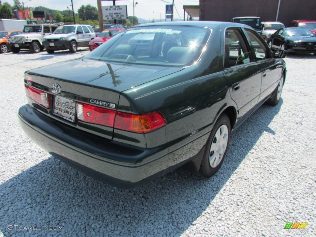 2000 Camry LE - Woodland Pearl / Gray photo #5