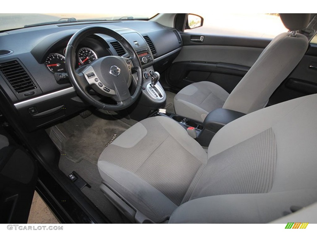 Charcoal Interior 2011 Nissan Sentra 2.0 SR Photo #67227297