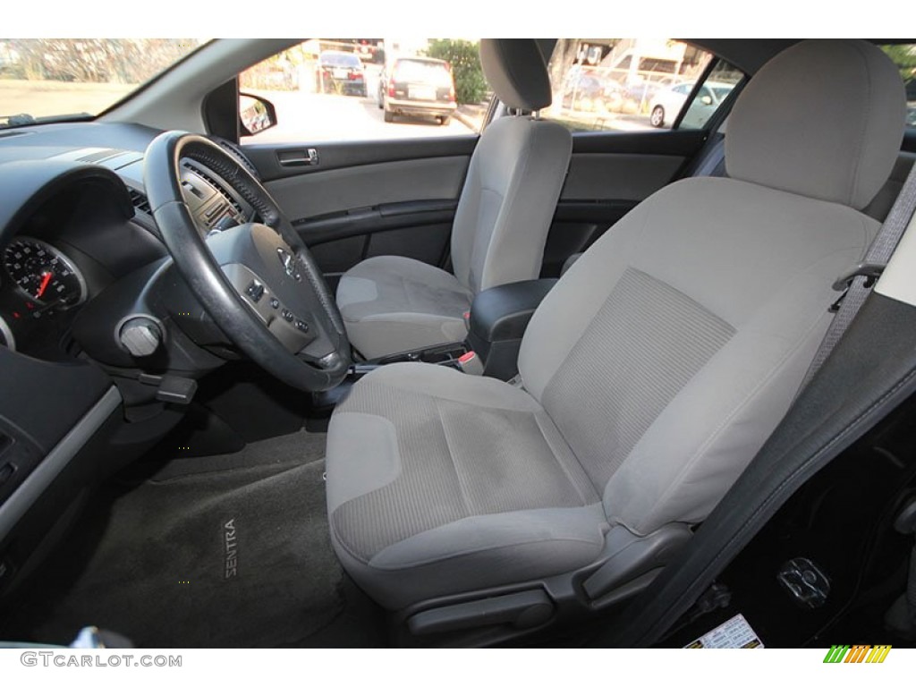 Charcoal Interior 2011 Nissan Sentra 2.0 SR Photo #67227306