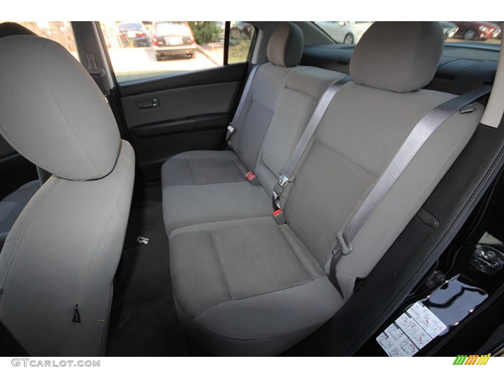 Charcoal Interior 2011 Nissan Sentra 2.0 SR Photo #67227315