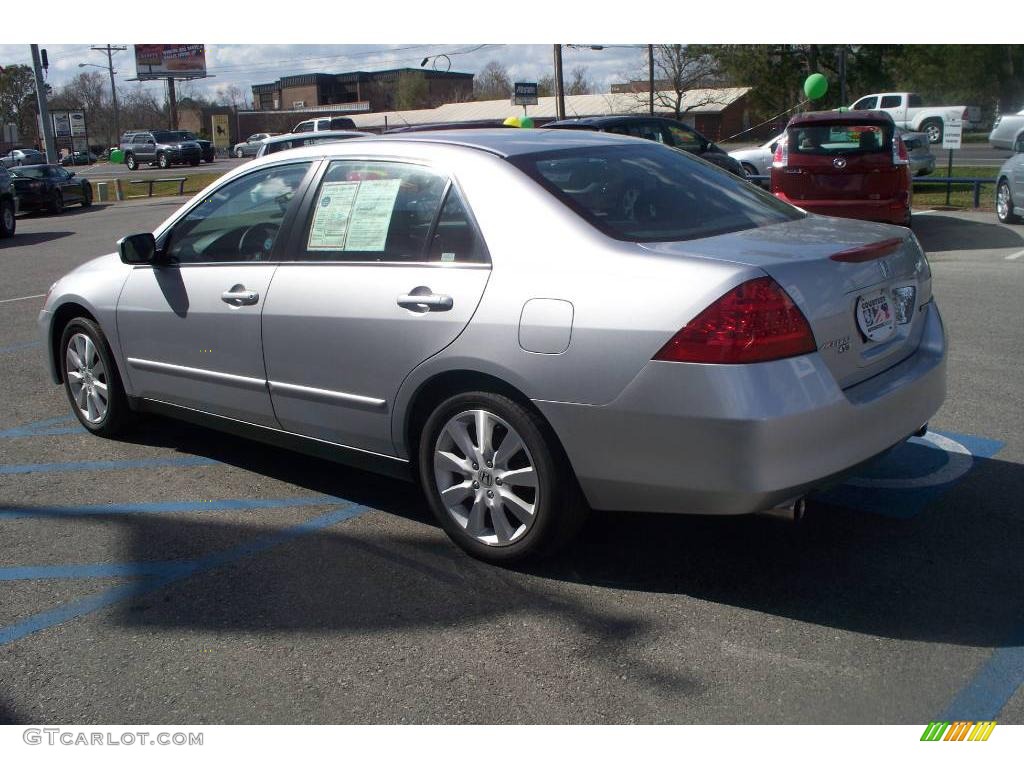 2007 Accord SE V6 Sedan - Alabaster Silver Metallic / Black photo #5