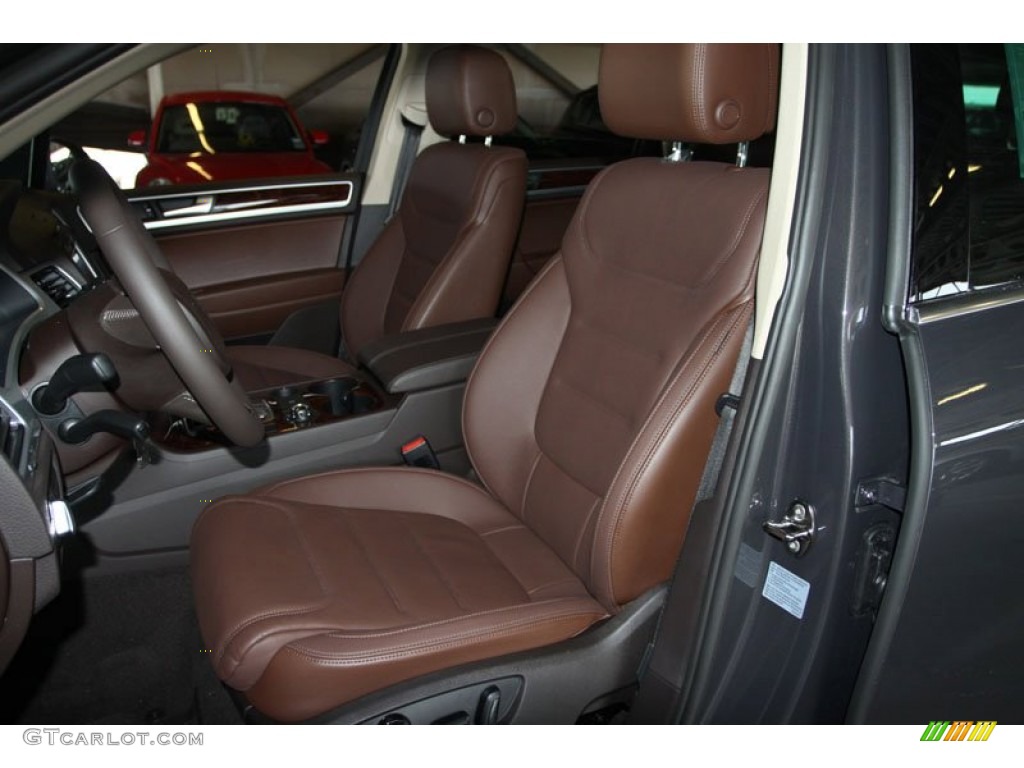 2012 Volkswagen Touareg VR6 FSI Lux 4XMotion Front Seat Photo #67230996