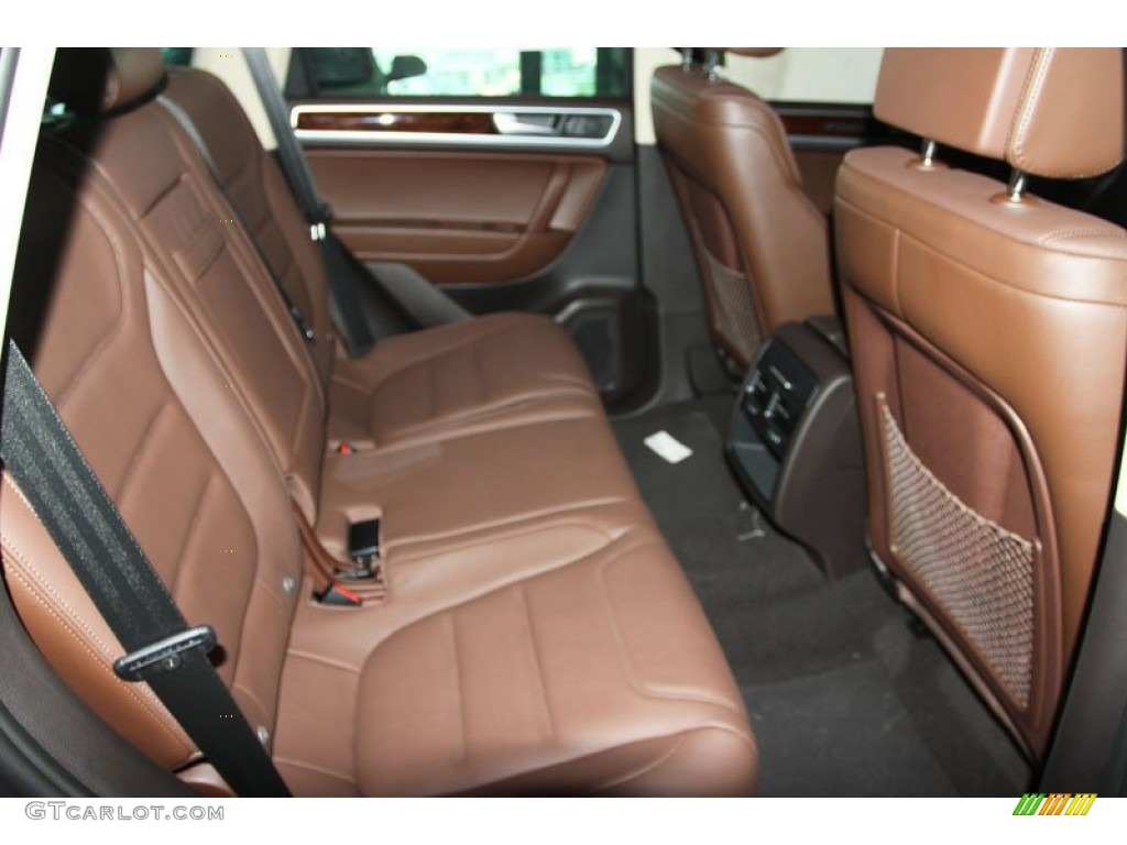 2012 Volkswagen Touareg VR6 FSI Lux 4XMotion Rear Seat Photo #67231086