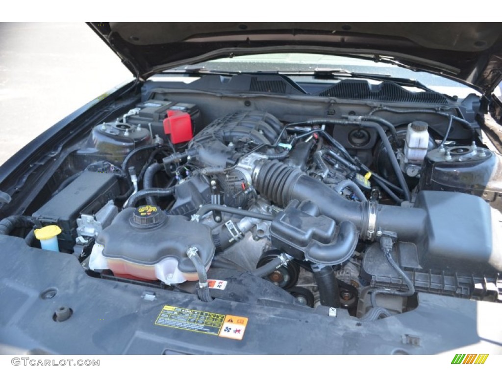 2012 Ford Mustang V6 Premium Coupe 3.7 Liter DOHC 24-Valve Ti-VCT V6 Engine Photo #67231107