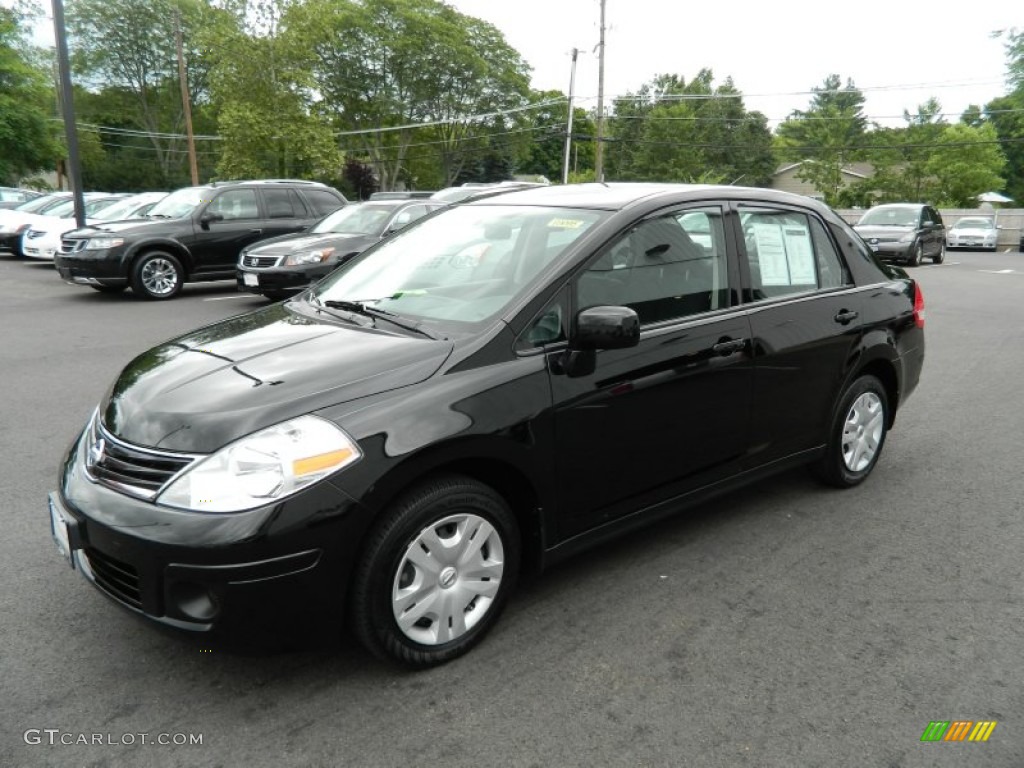 2011 Versa 1.8 S Sedan - Super Black / Charcoal photo #1