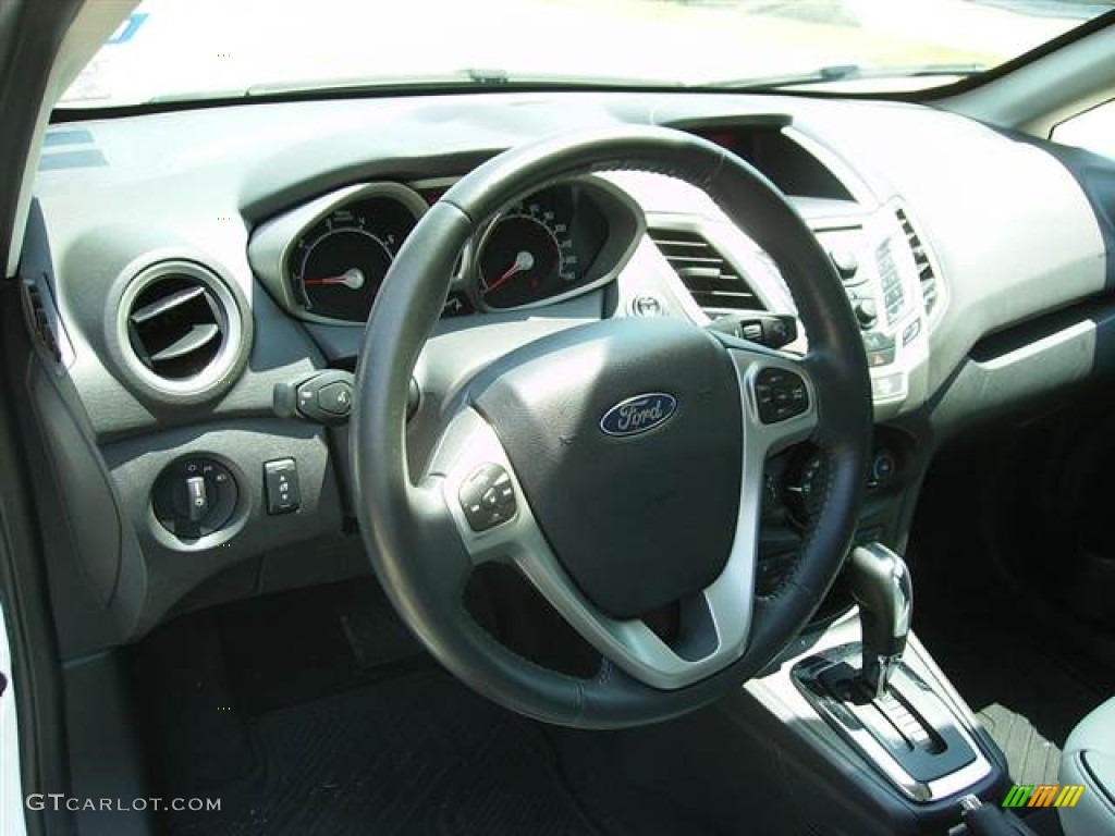 2011 Ford Fiesta SES Hatchback Cashmere/Charcoal Black Leather Steering Wheel Photo #67234839