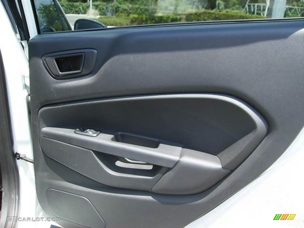 2011 Fiesta SES Hatchback - Oxford White / Cashmere/Charcoal Black Leather photo #35