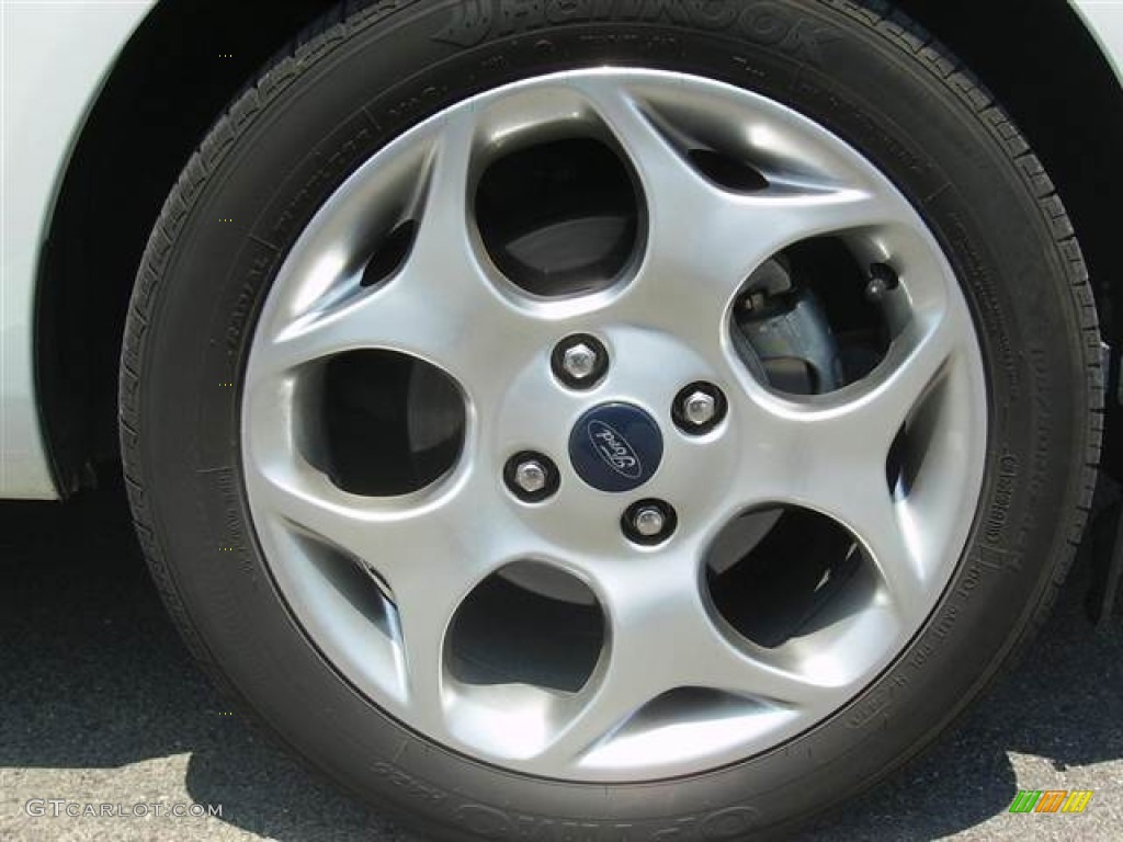 2011 Ford Fiesta SES Hatchback Wheel Photo #67235154