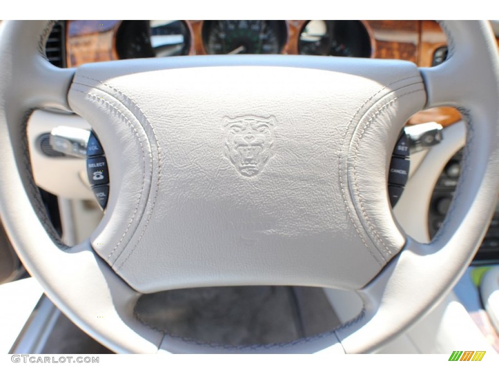 1999 Jaguar XJ XJ8 Steering Wheel Photos
