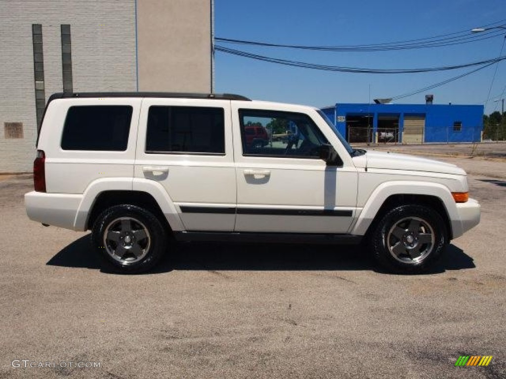 2007 Commander Sport 4x4 - Stone White / Medium Slate Gray photo #1