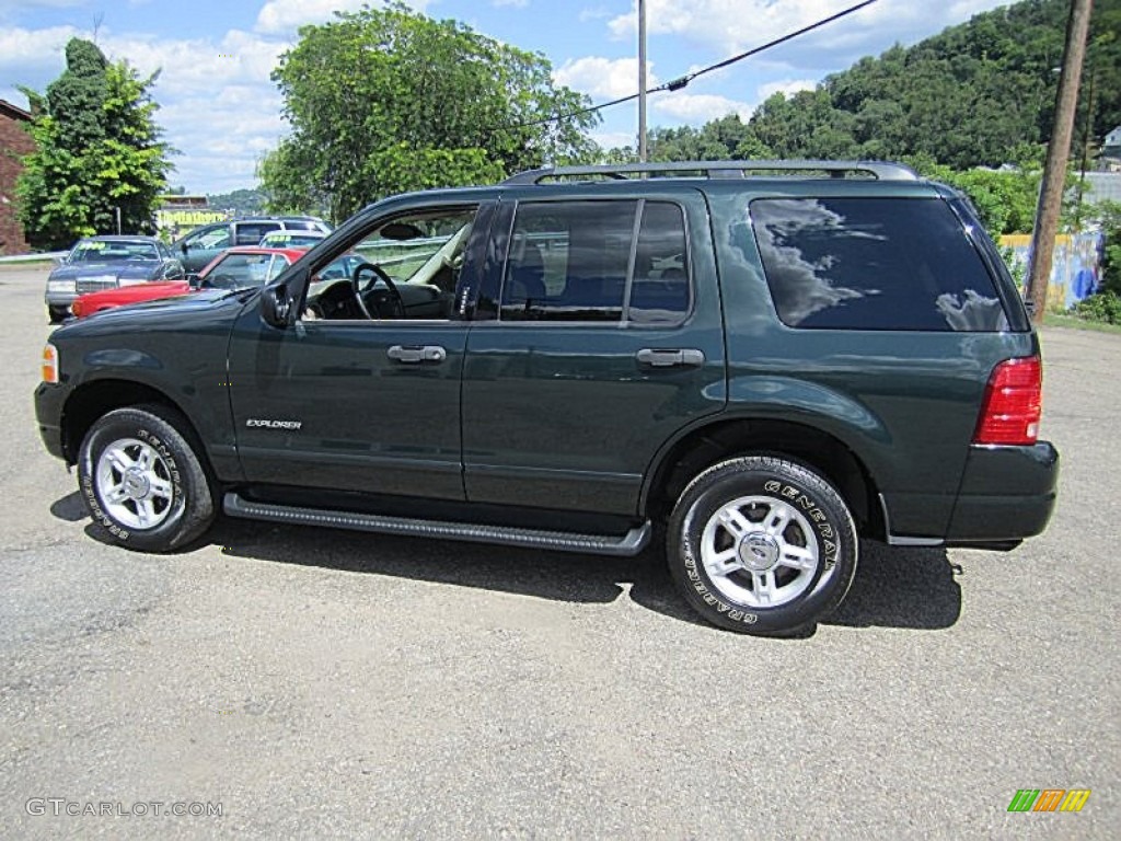 2004 Explorer XLT 4x4 - Aspen Green Metallic / Graphite photo #11