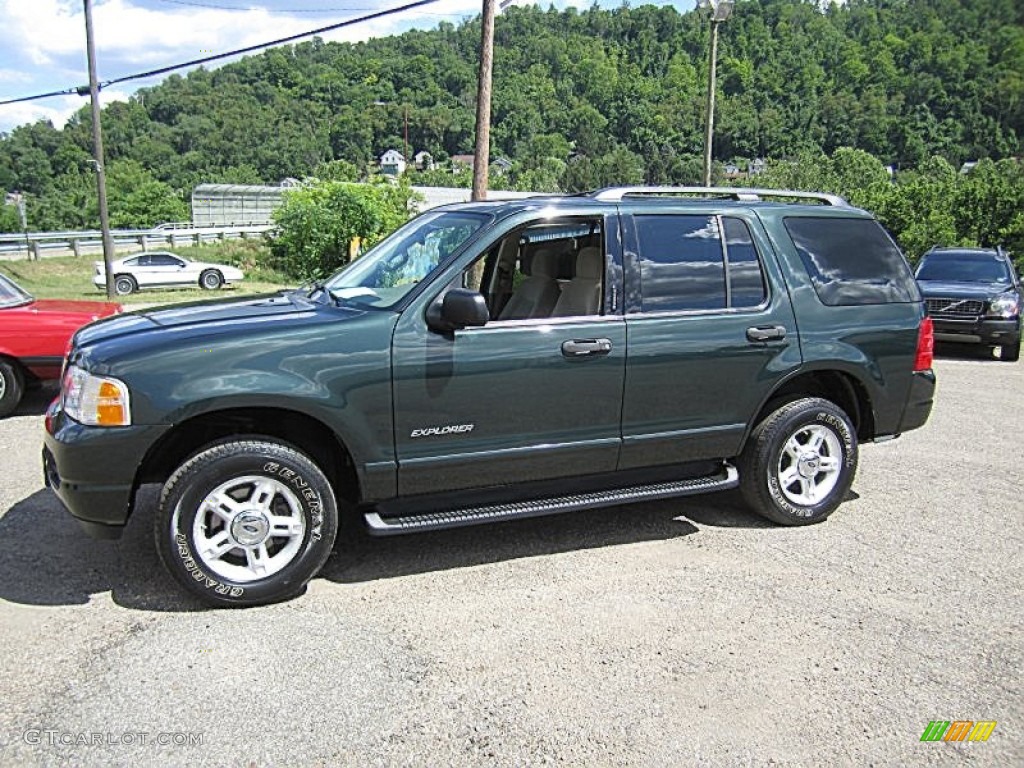 2004 Explorer XLT 4x4 - Aspen Green Metallic / Graphite photo #12