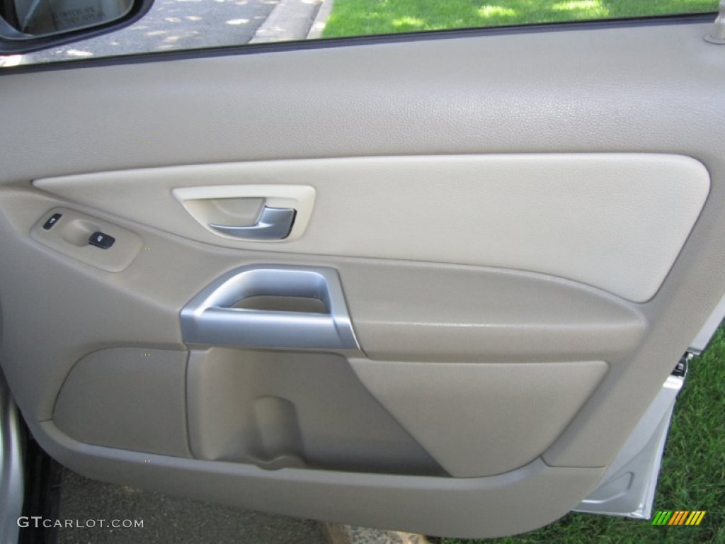 2003 Volvo XC90 2.5T AWD Taupe/Light Taupe Door Panel Photo #67241298