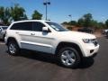 Stone White - Grand Cherokee Laredo 4x4 Photo No. 2