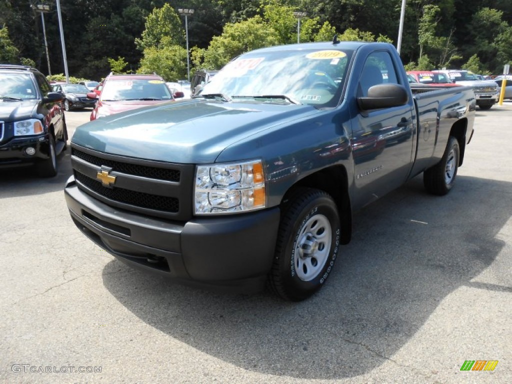 2009 Silverado 1500 Regular Cab 4x4 - Blue Granite Metallic / Dark Titanium photo #3