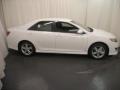 Super White - Camry SE Photo No. 4