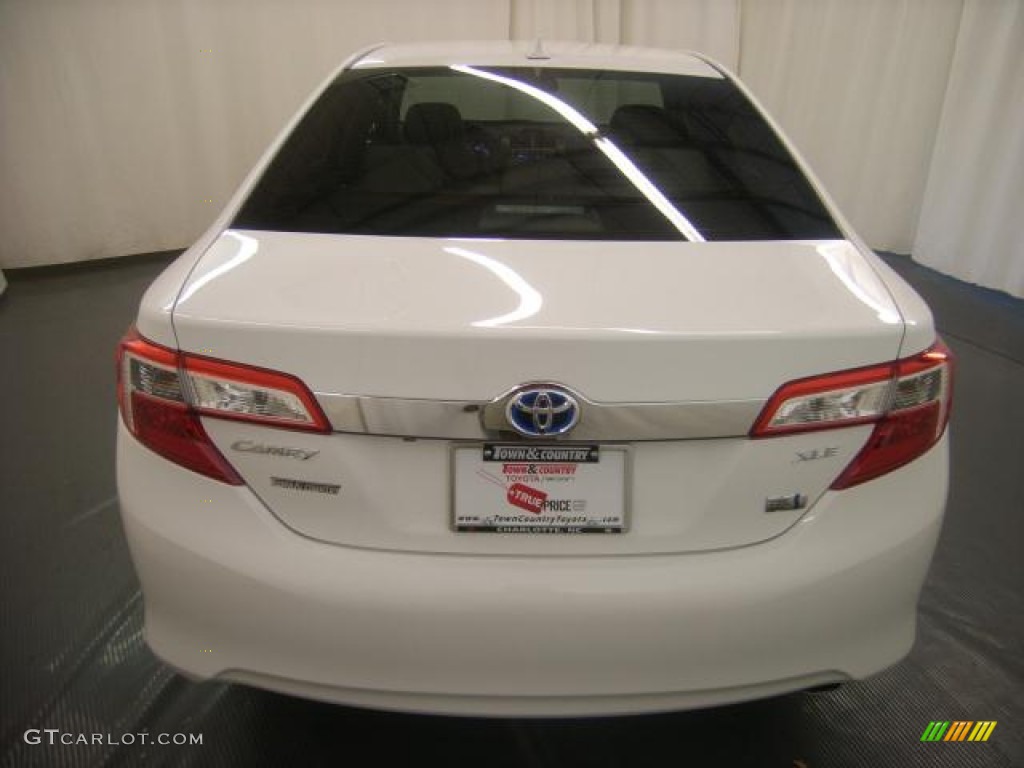 2012 Camry Hybrid XLE - Super White / Ivory photo #3