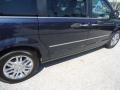 2008 Modern Blue Pearlcoat Chrysler Town & Country Limited  photo #44