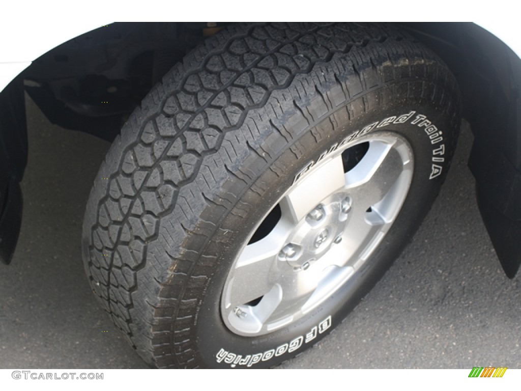 2010 Tundra TRD Double Cab 4x4 - Super White / Graphite Gray photo #19