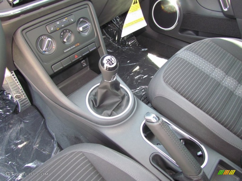 2012 Volkswagen Beetle Turbo 6 Speed Manual Transmission Photo #67255047