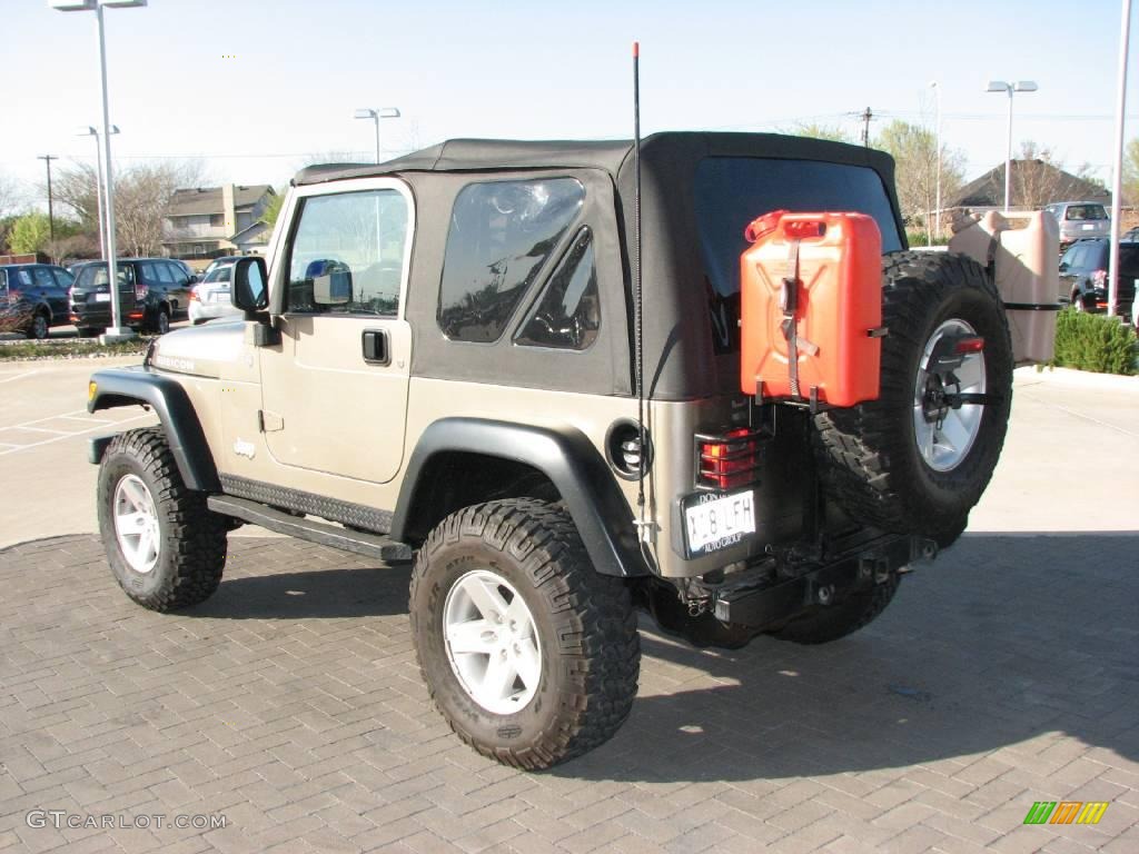 2004 Wrangler Rubicon 4x4 - Light Khaki Metallic / Khaki photo #5