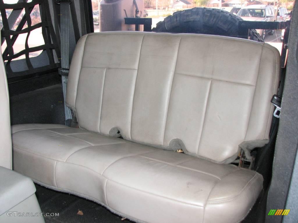 2004 Wrangler Rubicon 4x4 - Light Khaki Metallic / Khaki photo #13