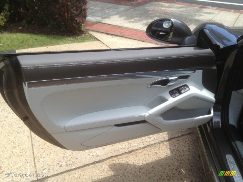 2013 Porsche Boxster S Agate Grey/Pebble Grey Door Panel Photo #67260468