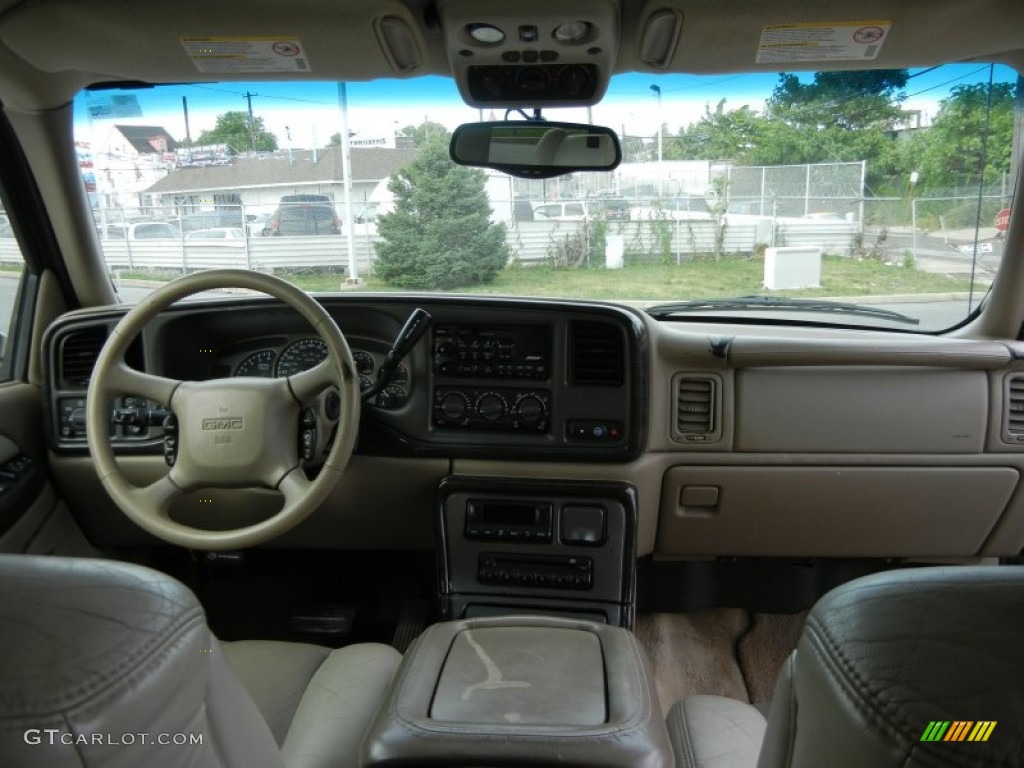 2002 Yukon XL Denali AWD - Onyx Black / Sandstone photo #17