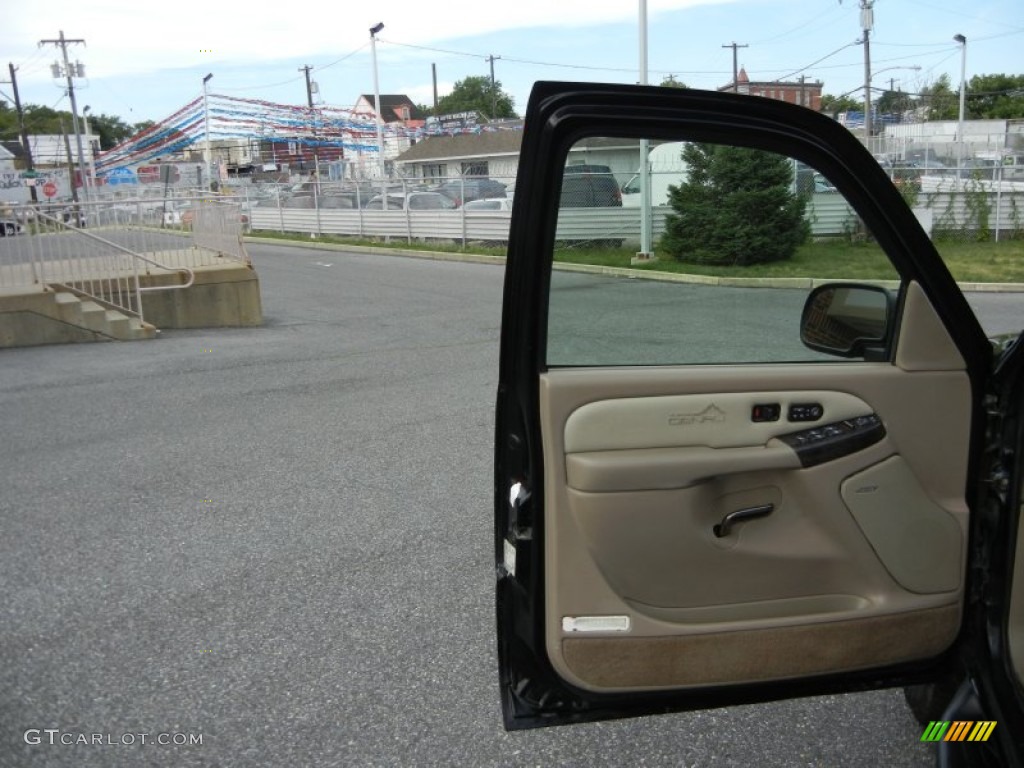 2002 Yukon XL Denali AWD - Onyx Black / Sandstone photo #28