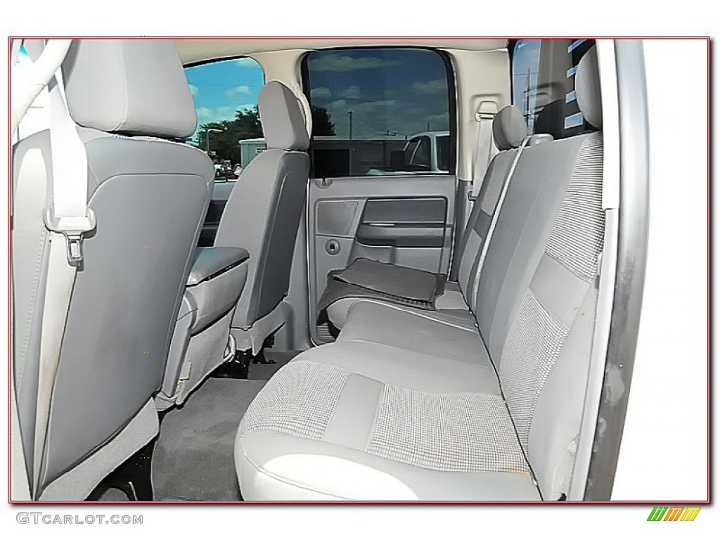 2007 Ram 3500 SLT Quad Cab 4x4 Dually Chassis - Bright White / Medium Slate Gray photo #27