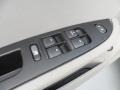 2007 Silver Pearl Metallic Saturn Aura XE  photo #31