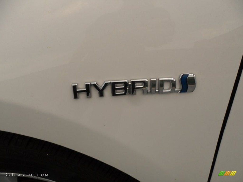 2012 Prius c Hybrid Four - Super White / Gray photo #11