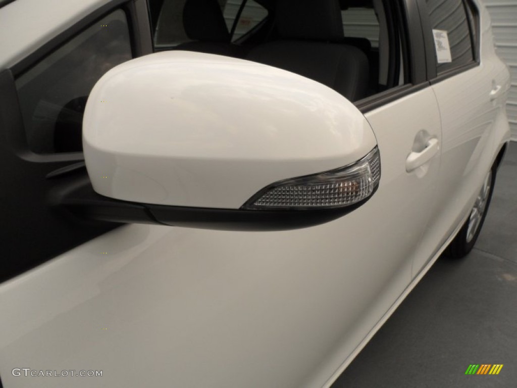2012 Prius c Hybrid Four - Super White / Gray photo #12