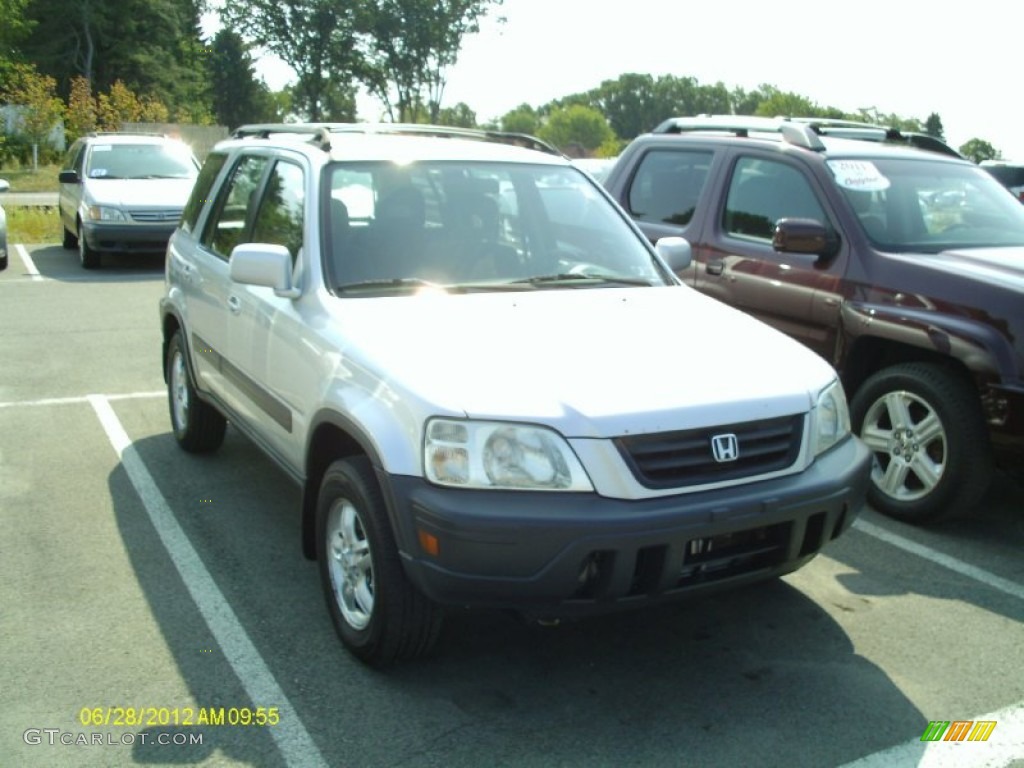 Sebring Silver Metallic Honda CR-V