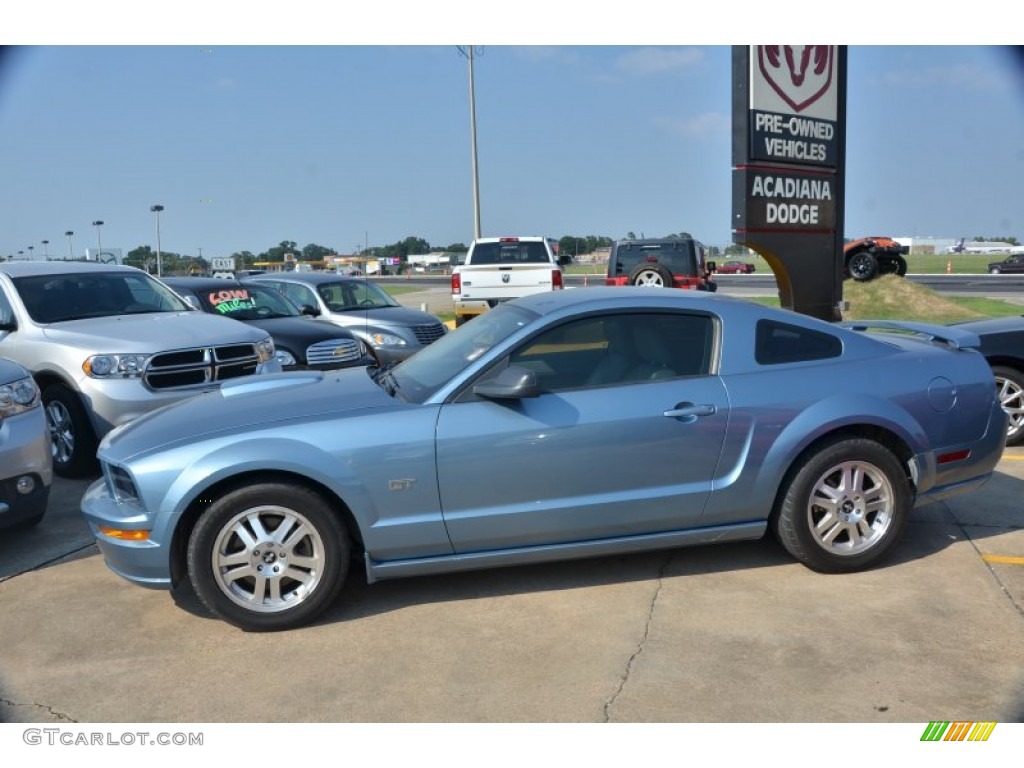 2007 Mustang GT Premium Coupe - Windveil Blue Metallic / Light Graphite photo #2