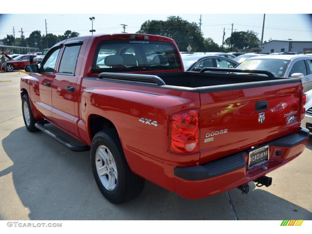 2010 Dakota Big Horn Crew Cab 4x4 - Flame Red / Dark Slate Gray/Medium Slate Gray photo #3