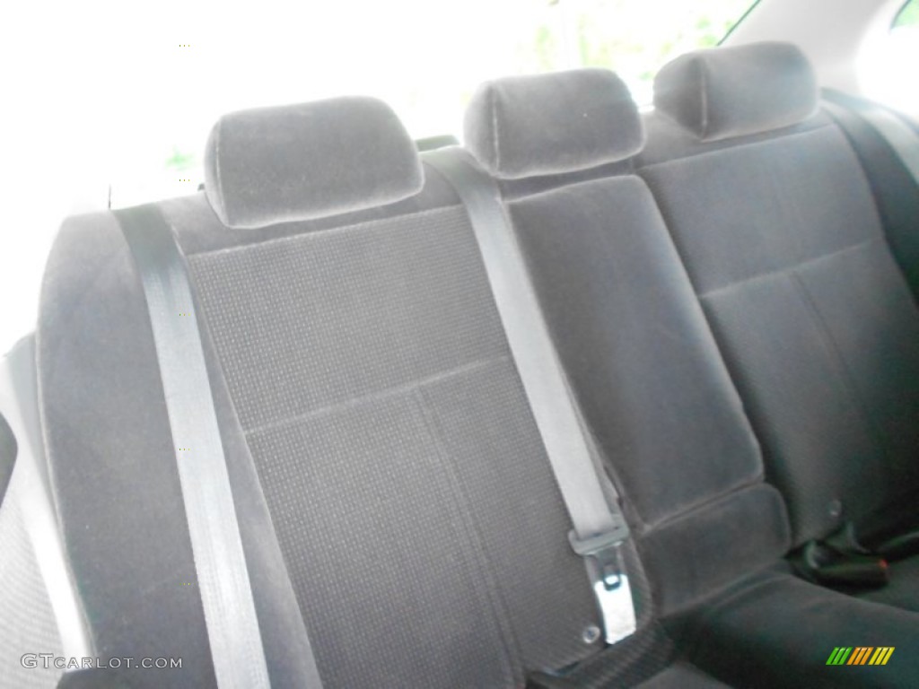 2004 Legacy L Sedan - Mystic Blue Pearl / Gray Moquette photo #15